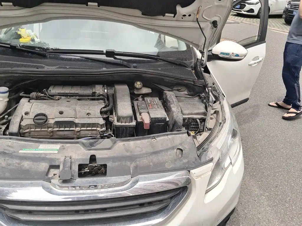 Peugeot 2008 2014 2014 1.6L Automatic Trend Edition