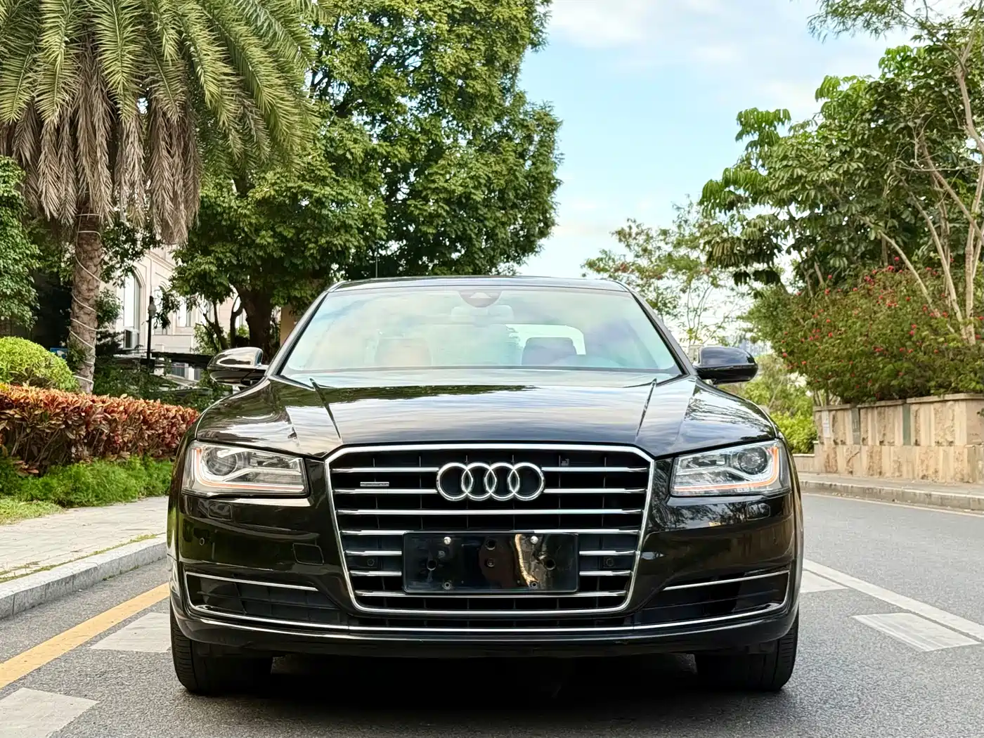 Audi A8 2014 A8L 45 TFSI quattro Comfort фото 2