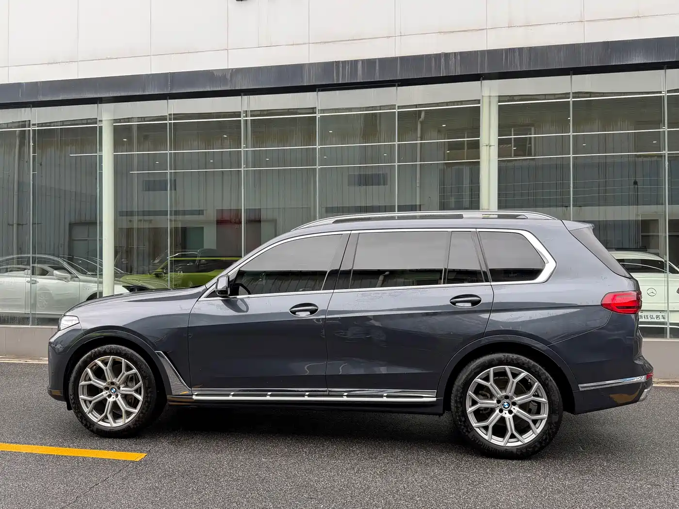 BMW X7 2020 xDrive40i Leading Luxury Package фото 3