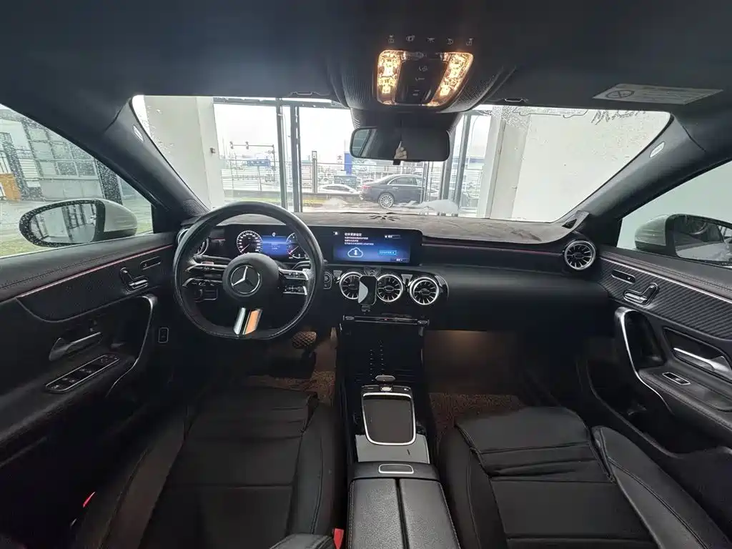 Mercedes-Benz A-Class 2025 A 200 L Fashion Edition фото 9