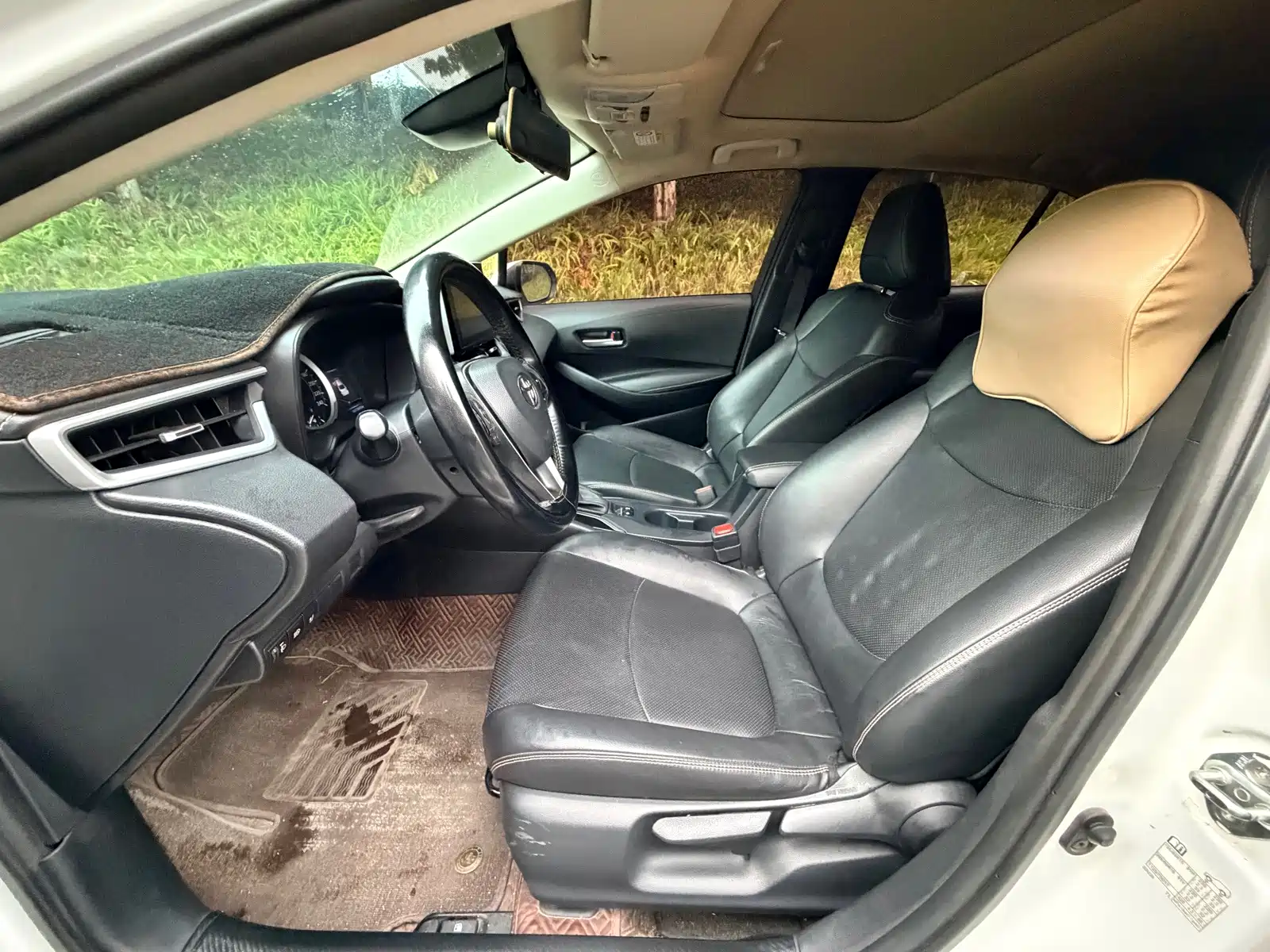 Photo 8 - Toyota Corolla