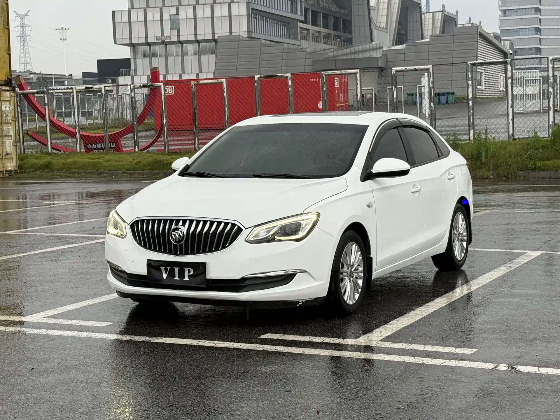 Фото 1 - Buick Excelle