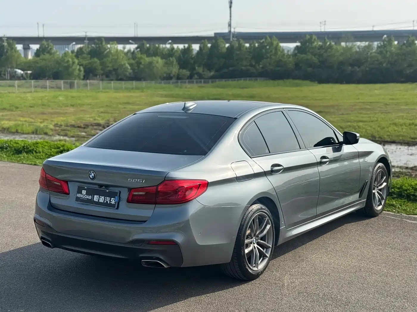 BMW 5 Series (Import) 2019 525i M Sport Package фото 14