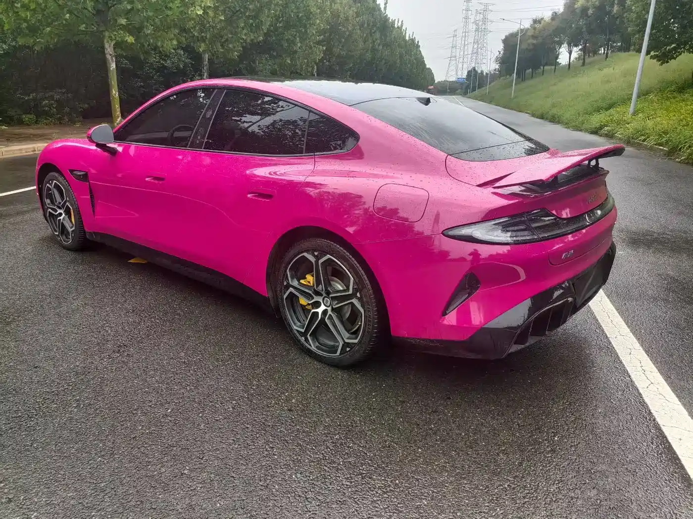 XIAOMI CAR XIAOMI SU7