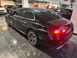 Photo 8 - Mercedes-Benz E-Class