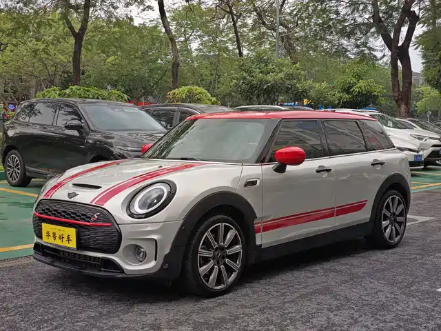 MINI CLUBMAN