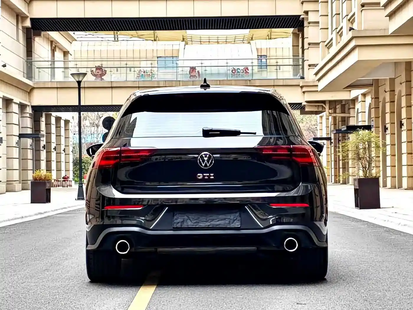 VOLKSWAGEN GOLF GTI