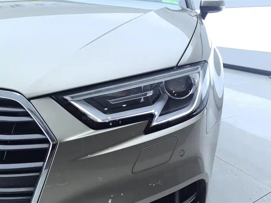 Audi A3 2018 30th Anniversary Sportback 35 TFSI Fashion фото 5