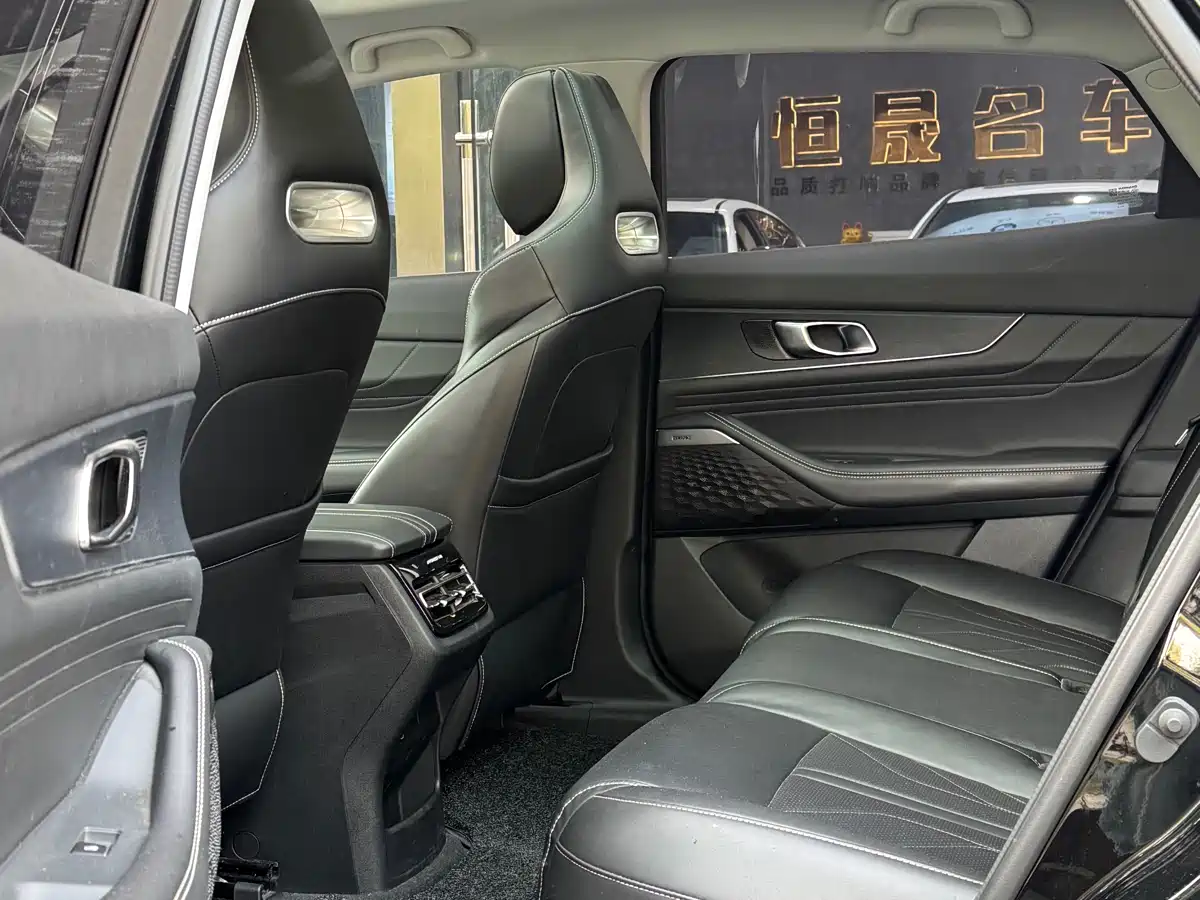 CHANGAN UNI-K