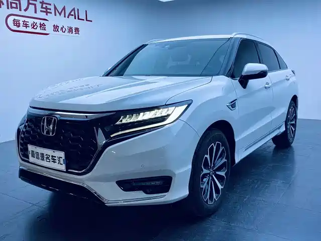 HONDA UR V
