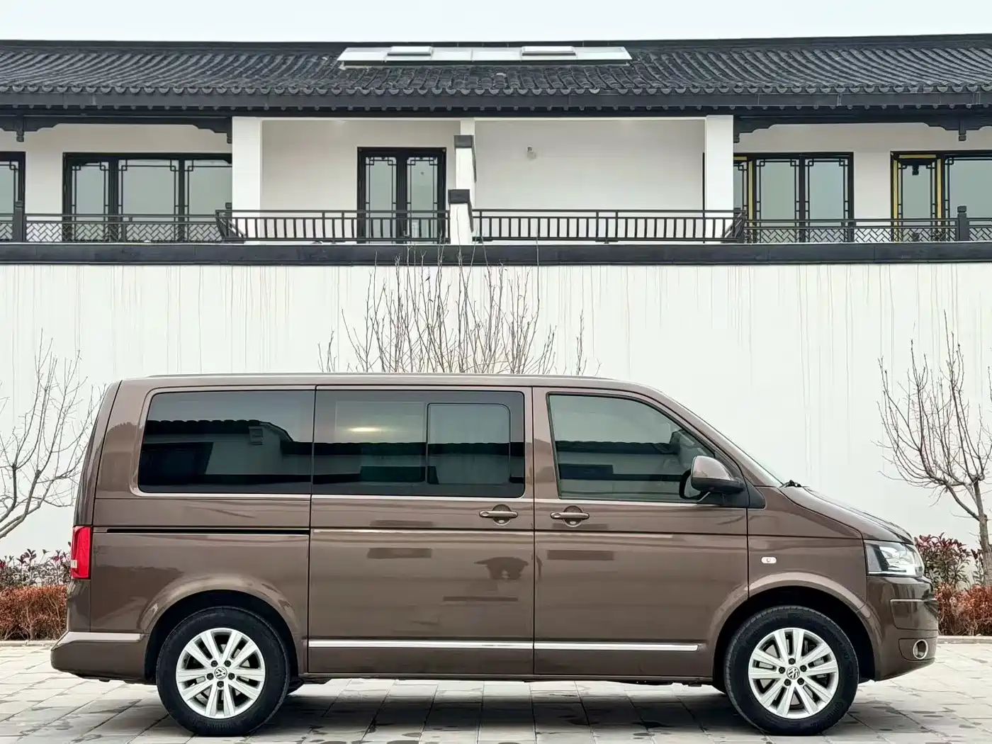 Volkswagen Multivan 2012 2.0TSI 2WD Luxury Edition фото 4