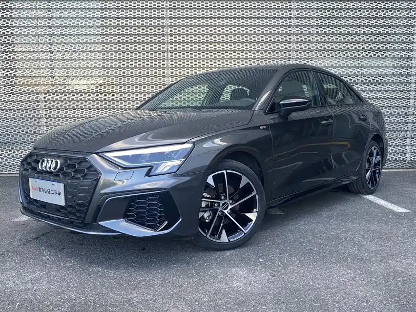 Фото 1 - Audi A3