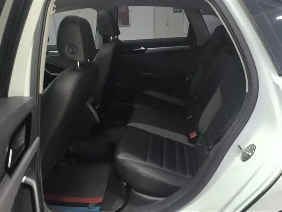Volkswagen Sagitar 2022 280TSI DSG Surpassing Edition фото 11