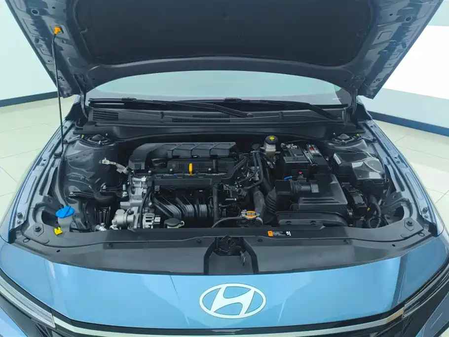 Hyundai Elantra 2023 1.5L CVT GLX Elite Edition фото 10