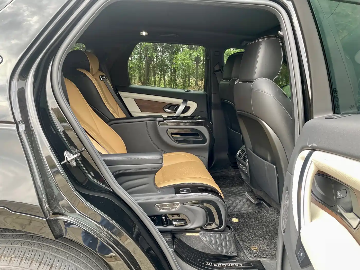 Land Rover Discovery Sport 2023 249PS R-Dynamic SE Performance Technology Version фото 8