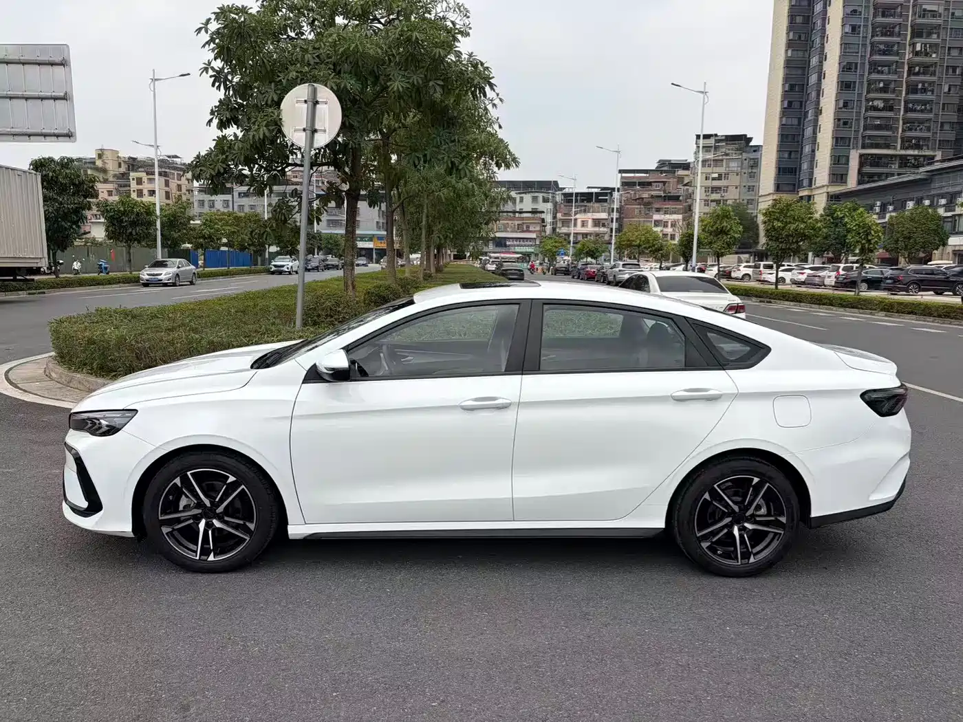 GEELY AUTOMOBILE BINRUI