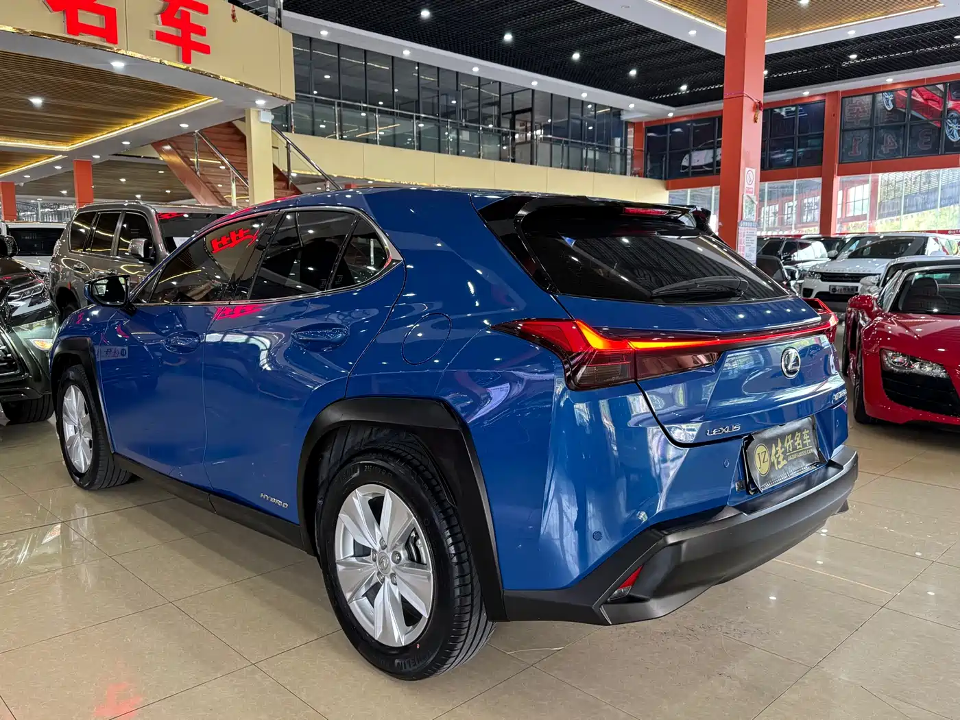 Lexus UX 2019 260h Explorer Fun Edition (China V) фото 5