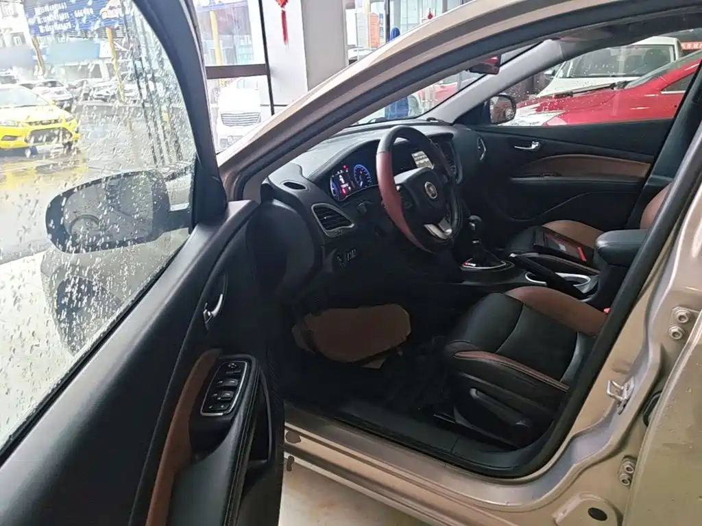 Fiat Viaggio 2015 2015 1.4T Auto Sport Edition