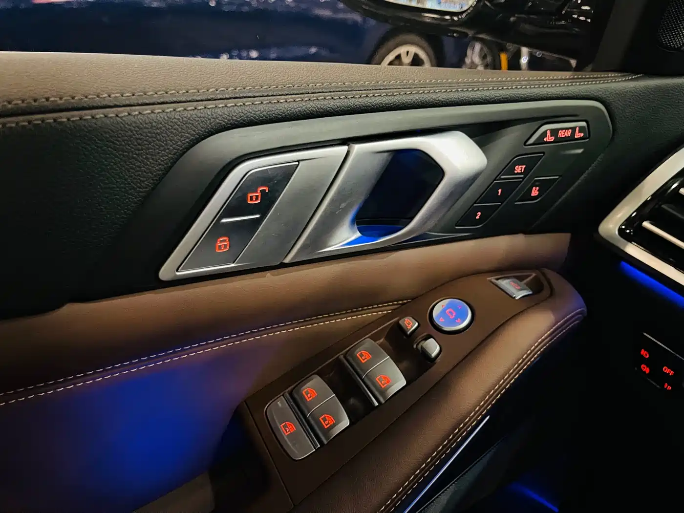 BMW X7 2020 xDrive40i Premium M Sport Package фото 14