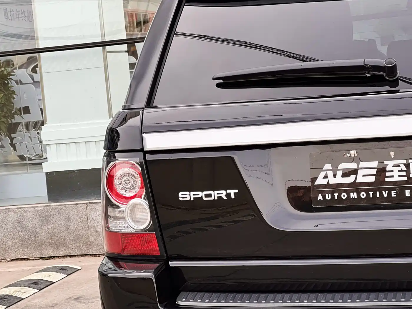 Land Rover Range Rover Sport 2010 5.0 SC V8 HSE фото 9