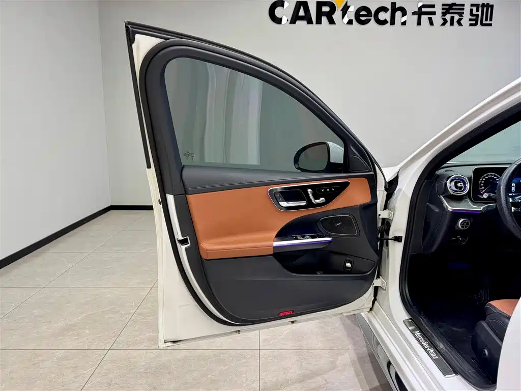 Mercedes-Benz C-Class 2023 Facelift C 260 L Sport Edition фото 18