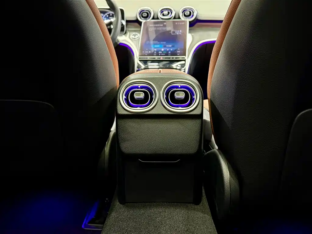 Mercedes-Benz C-Class 2023 Facelift C 260 L Sport Edition фото 22