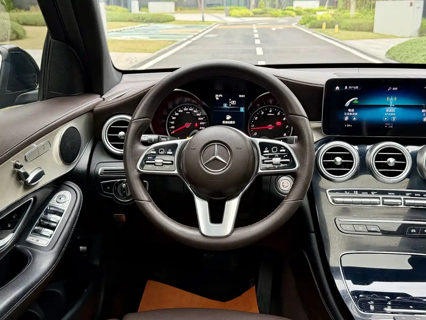 Mercedes-Benz GLC 2020 GLC 260 L 4MATIC Dynamic фото 13