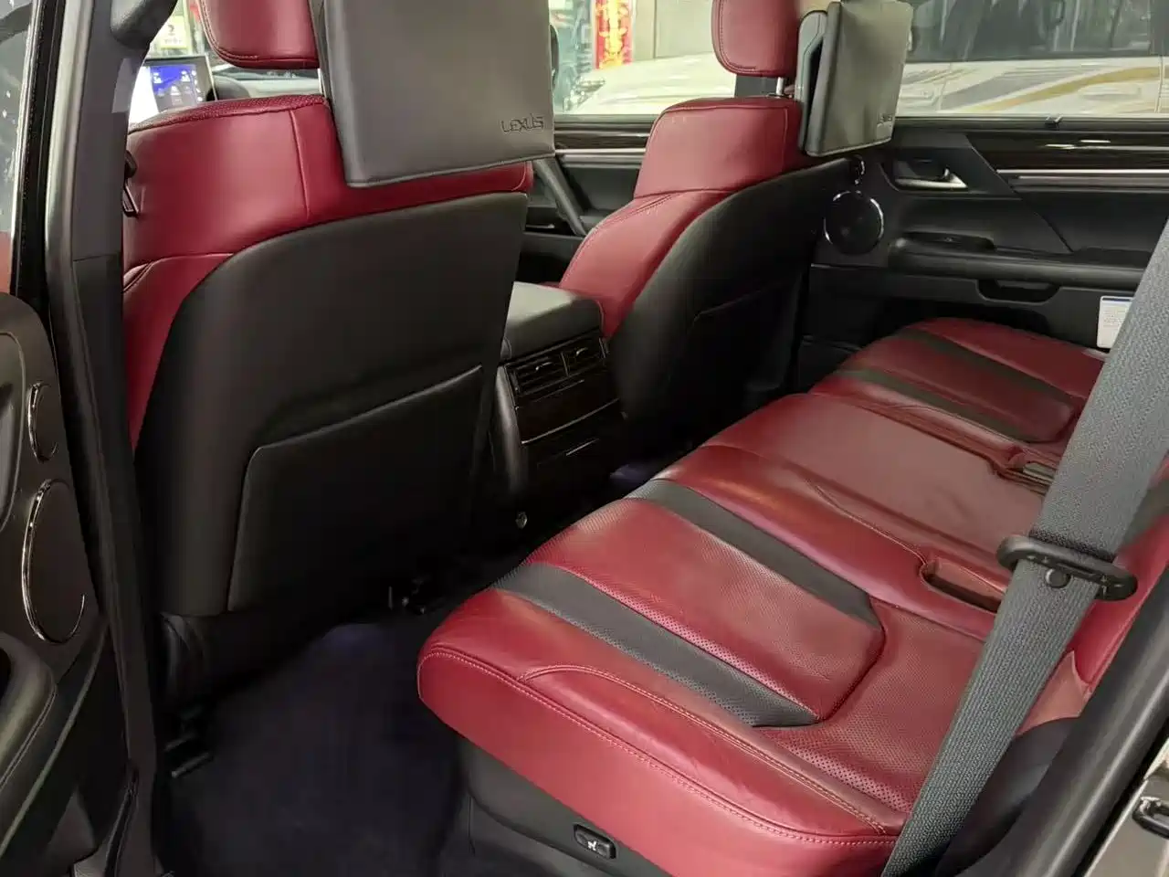 Lexus LX 2019 570 Peak Special Edition фото 18