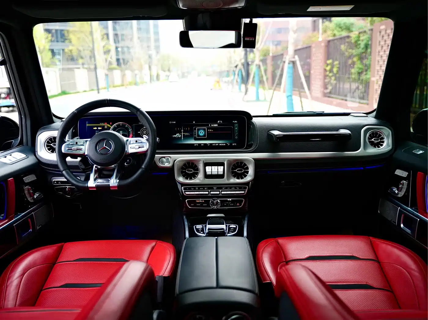 Mercedes-Benz G-Class AMG 2023 AMG G 63 фото 10