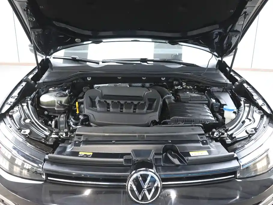Volkswagen Passat 2025 Pro 380TSI Dragon Glory Edition фото 16