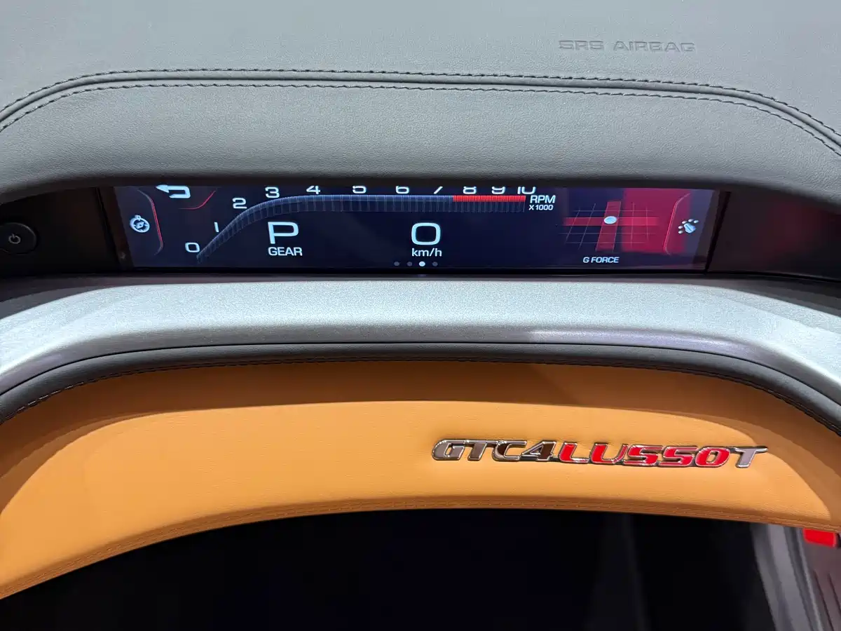 Ferrari GTC4Lusso 2017 3.9T V8 фото 15