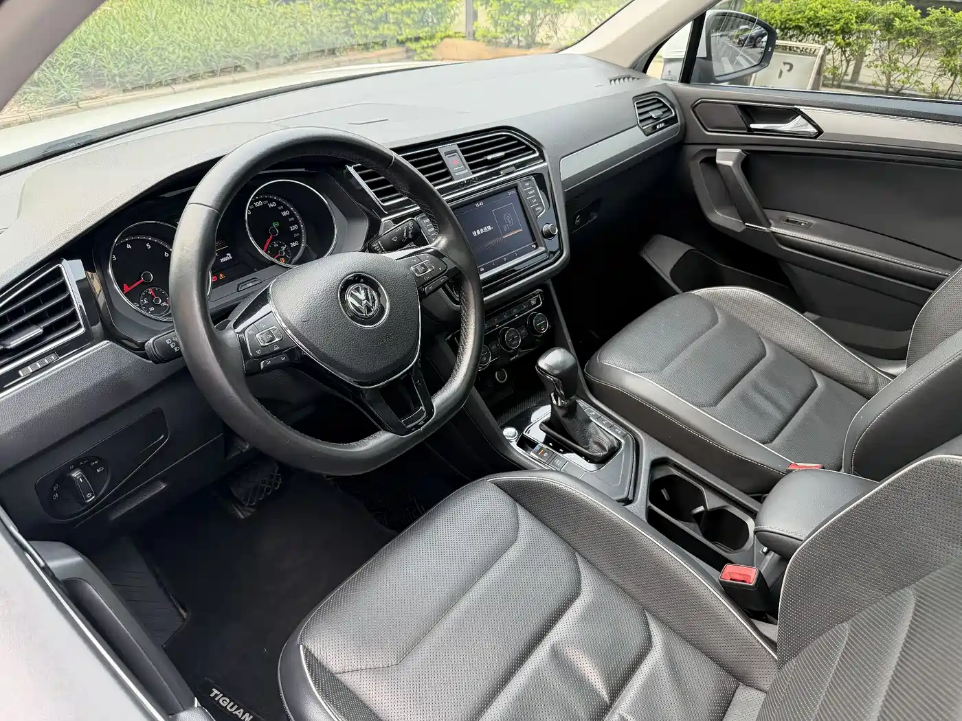 Volkswagen Tiguan L 2017 330TSI Automatic 2WD Flagship Edition фото 8