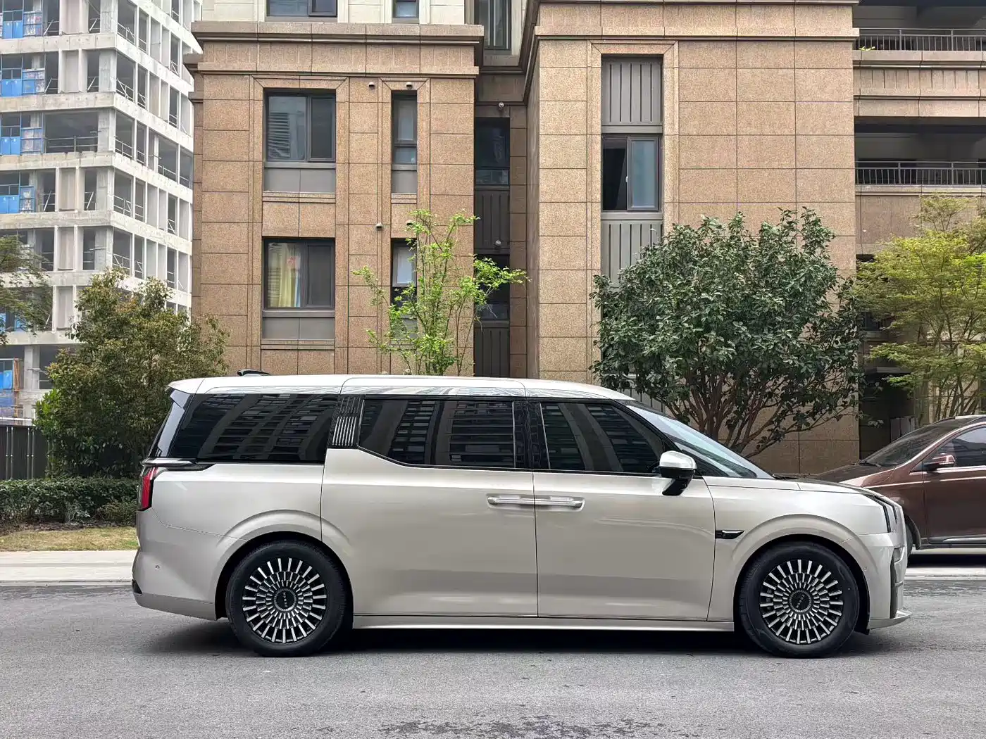 ZEEKR EXTREME KRYPTON 009