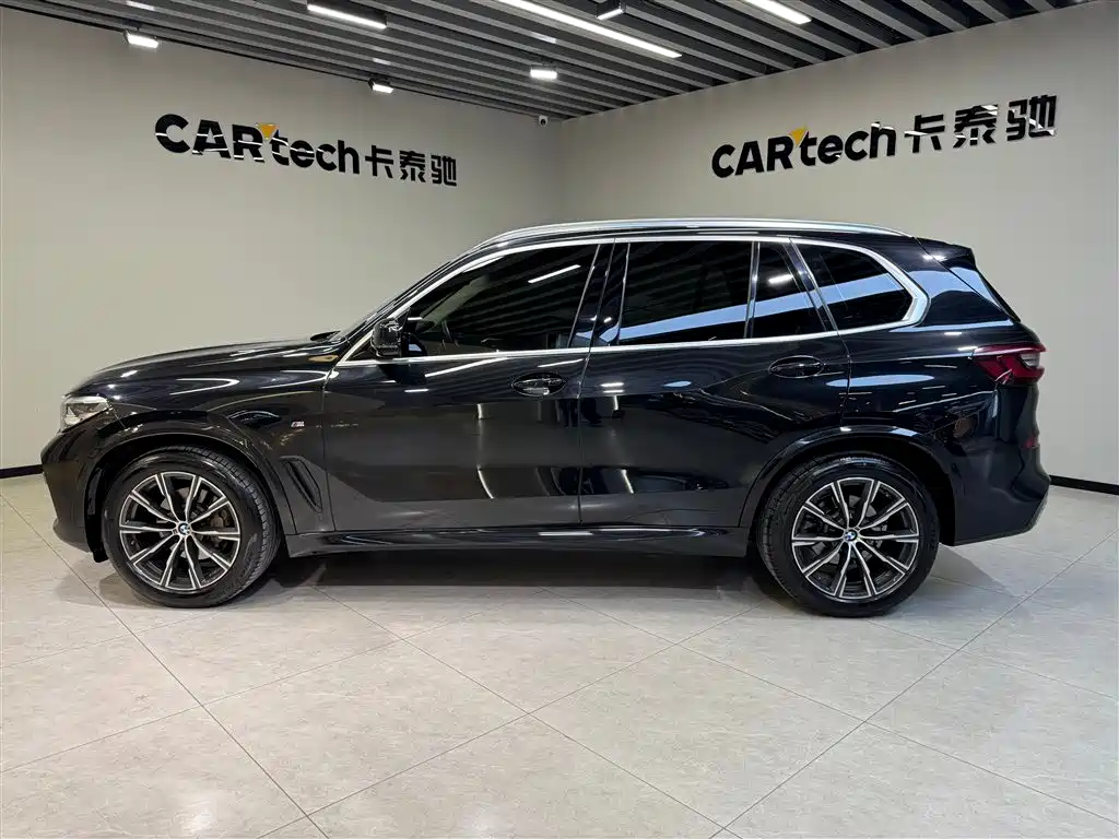 BMW X5 (Import) 2021 xDrive30i M Sport Package фото 7