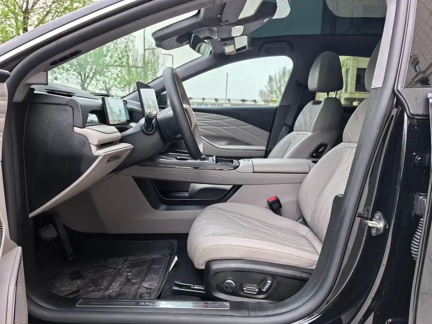 GEELY GALAXY GALAXY SPARKLE 8