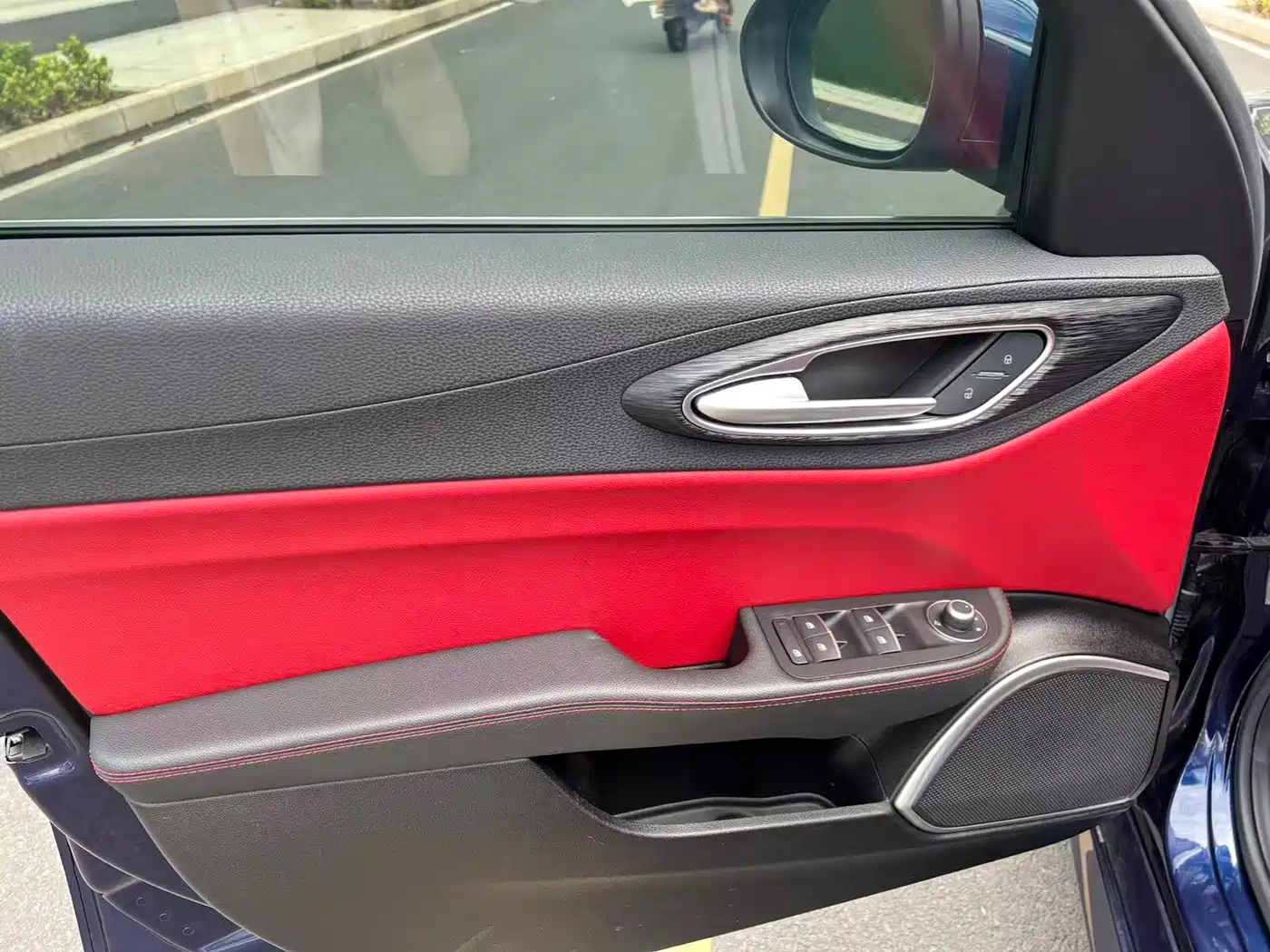 Alfa Romeo Giulia 2021 2020 2.0T 280HP Luxury Edition