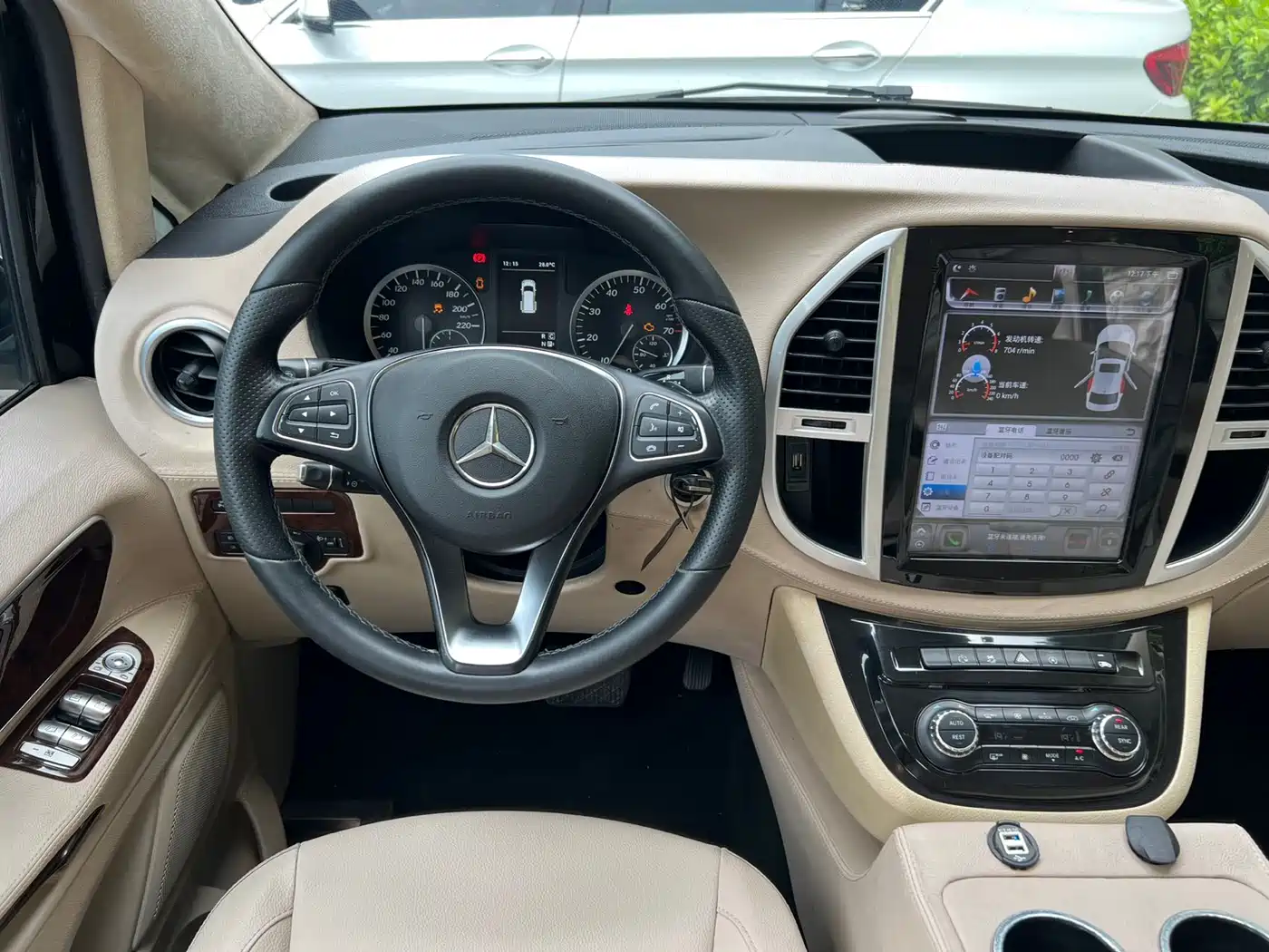Mercedes-Benz Vito 2018 2.0T Business Edition China VI фото 10