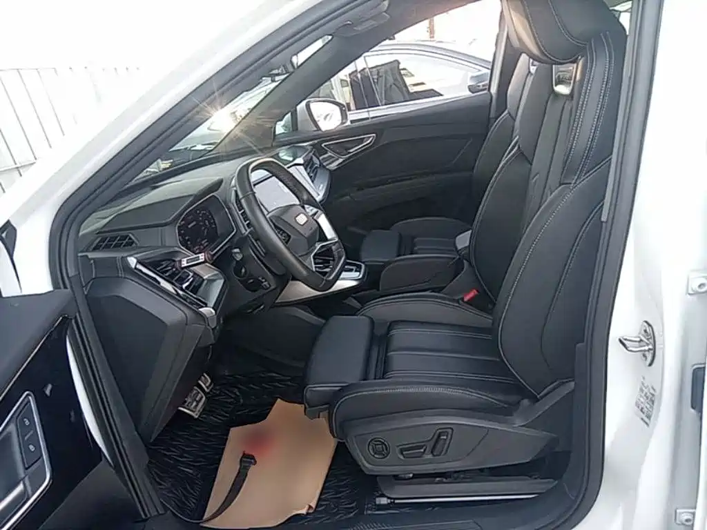 Audi Q4 e-tron 2024 2023 40 e-tron Pioneer Edition