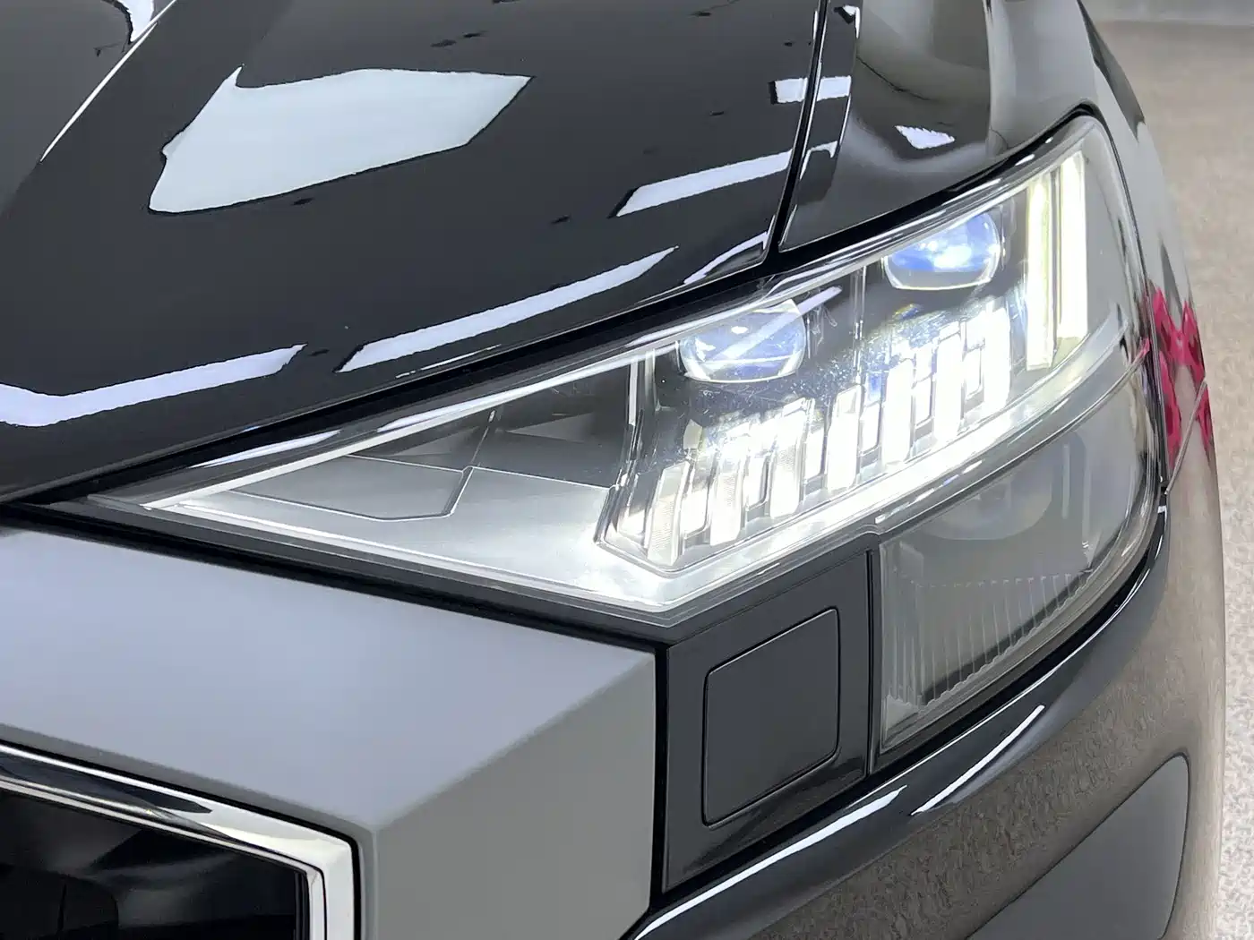 Audi Q8 2021 2022 55 TFSI Luxury Dynamic