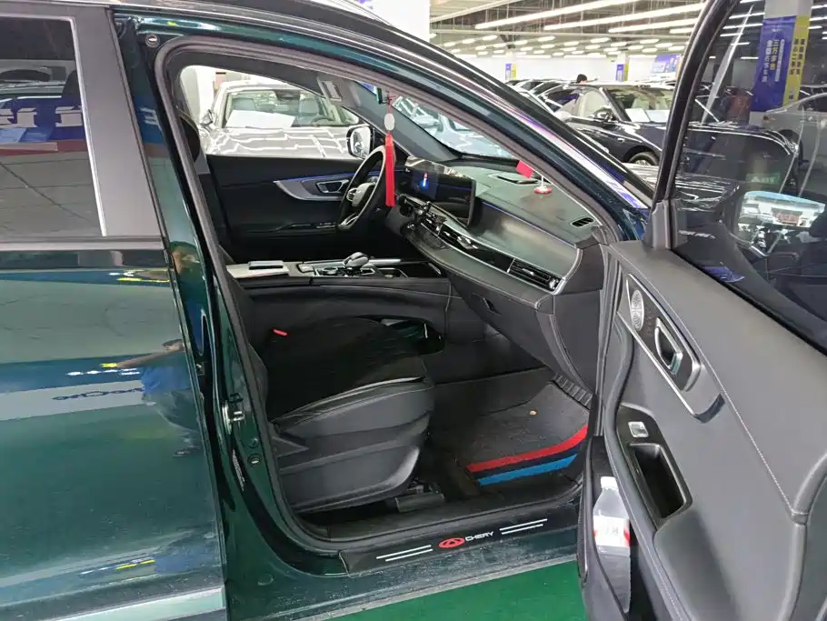 Chery Tiggo 8 PRO 2023 2022 290T 2WD Sky Dome Version 5-Seater