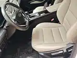 Фото 8 - Geely Binrui