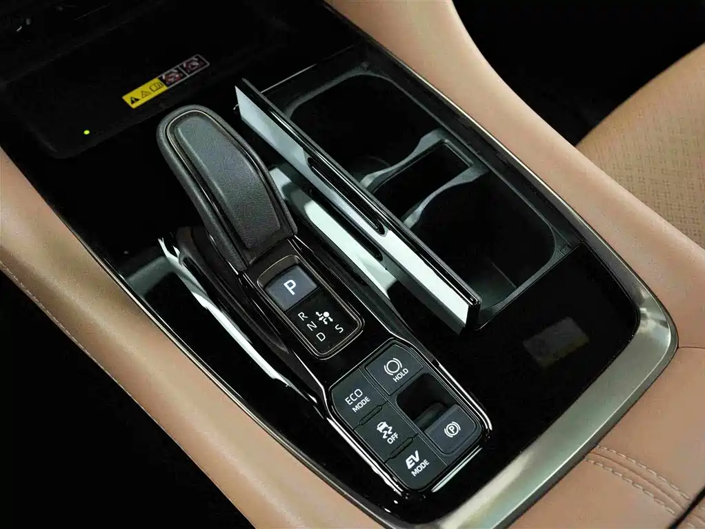 Toyota Alphard 2025 2024 Hybrid 2.5L Ultimate Enjoyment Edition