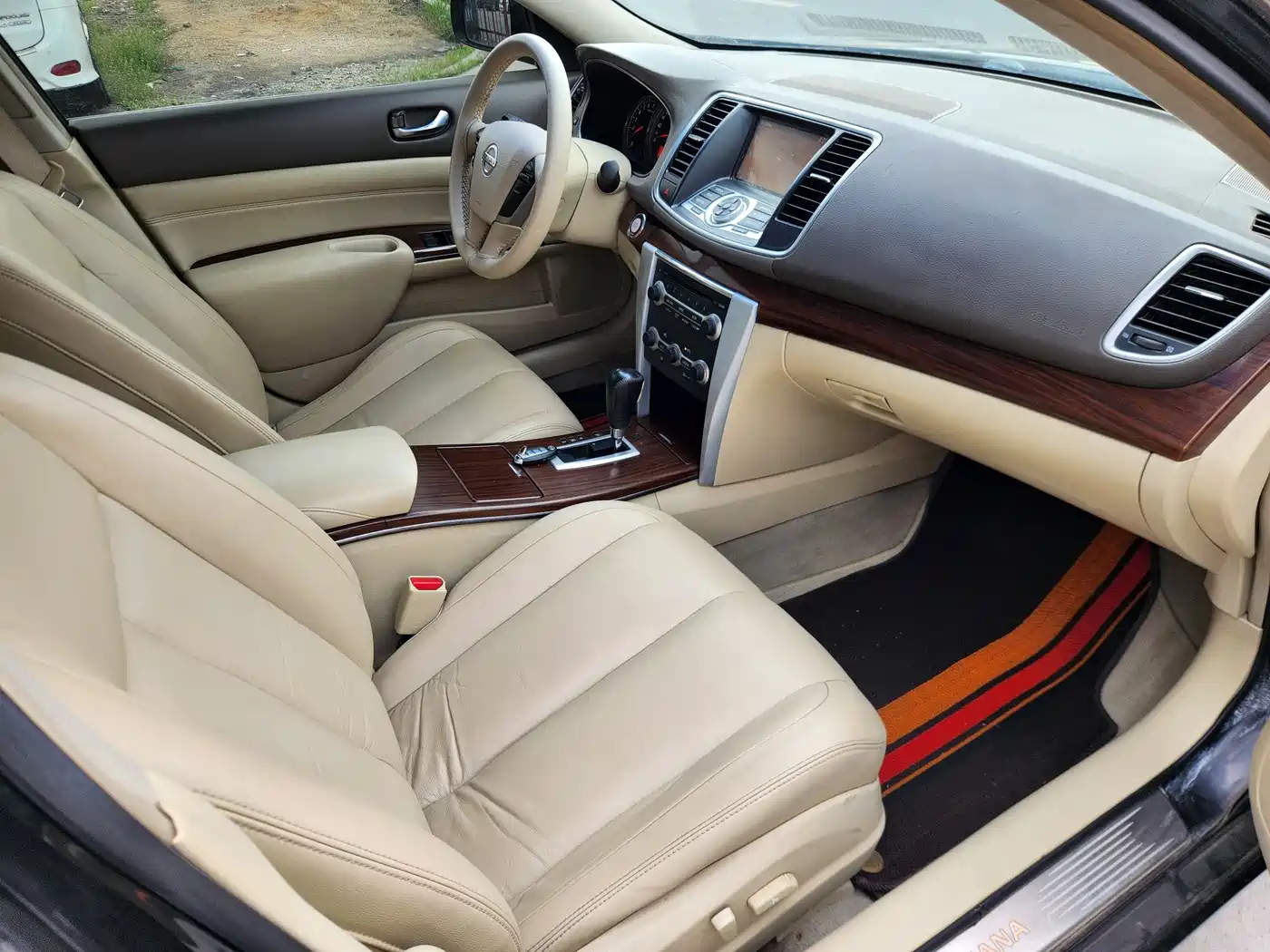 Nissan Teana 2011 Duke 3.5L XV VIP Prestige Edition фото 17