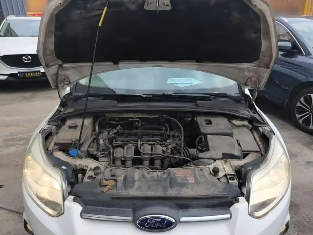 Фото 20 - Ford Focus