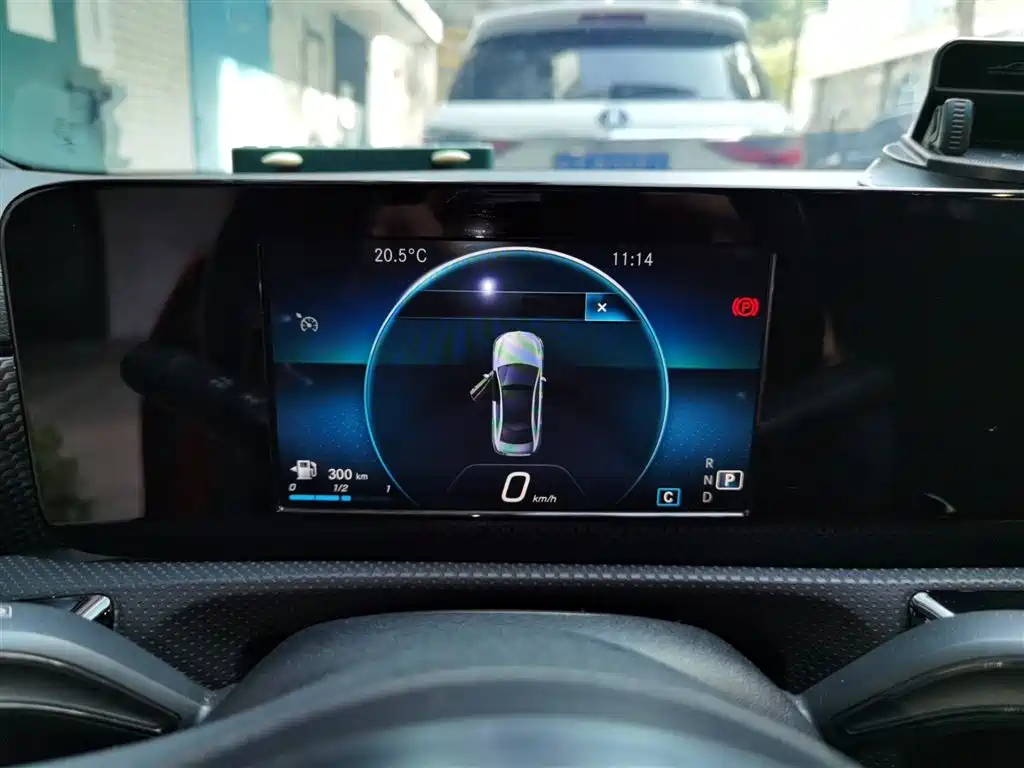 Mercedes-Benz A-Class 2019 A 180 L Sport Sedan фото 4