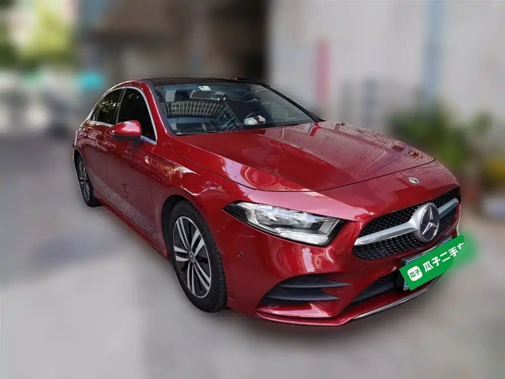 Mercedes-Benz A-Class 2019 A 180 L Sport Sedan фото 8