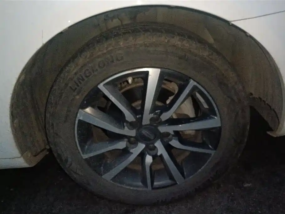 GEELY AUTOMOBILE EMGRAND