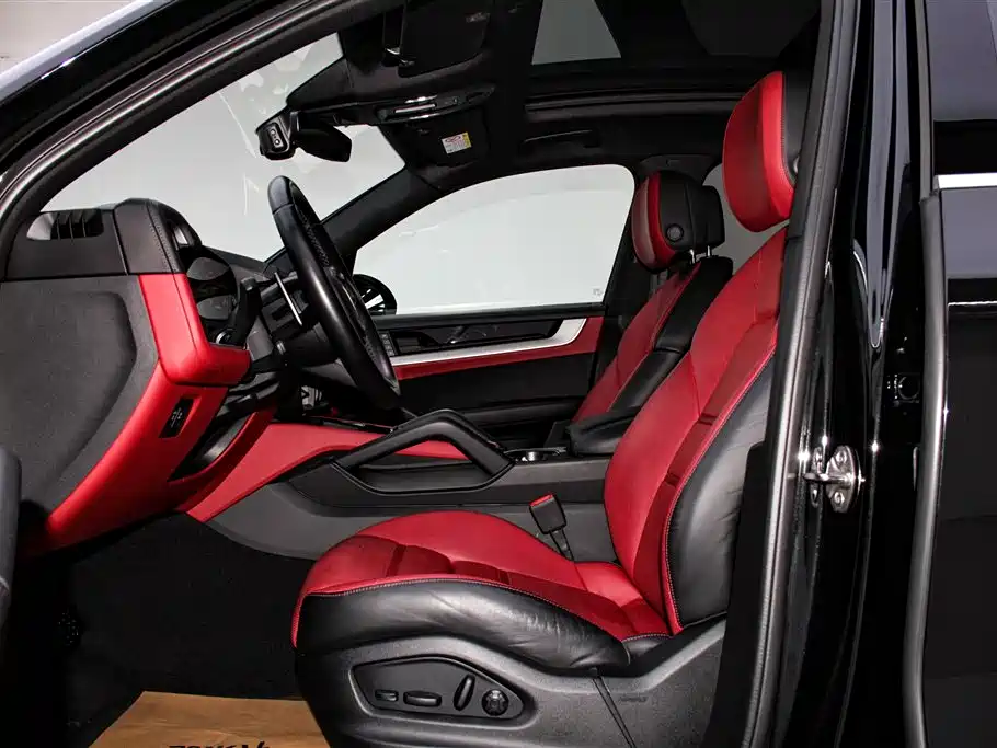 Photo 27 - Porsche Cayenne