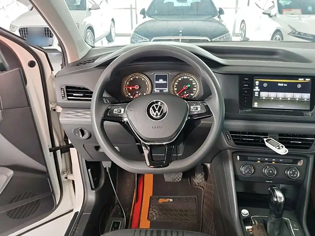 Volkswagen Tharu, миниатюра 11