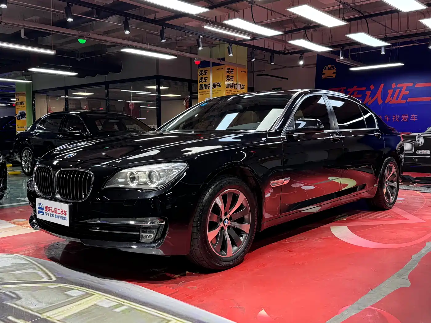 BMW 7 Series 2013 Model 730Li Leading фото 9